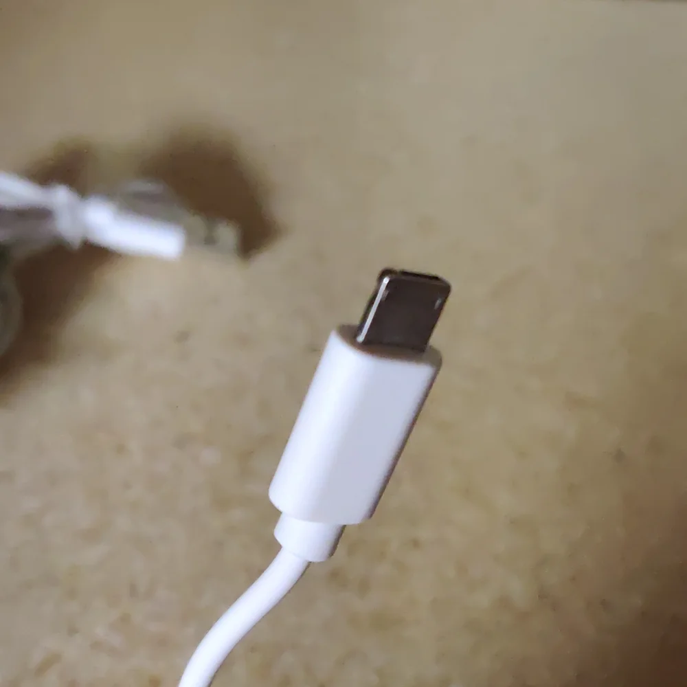 Lightning charging cable 4 inches for iPhone